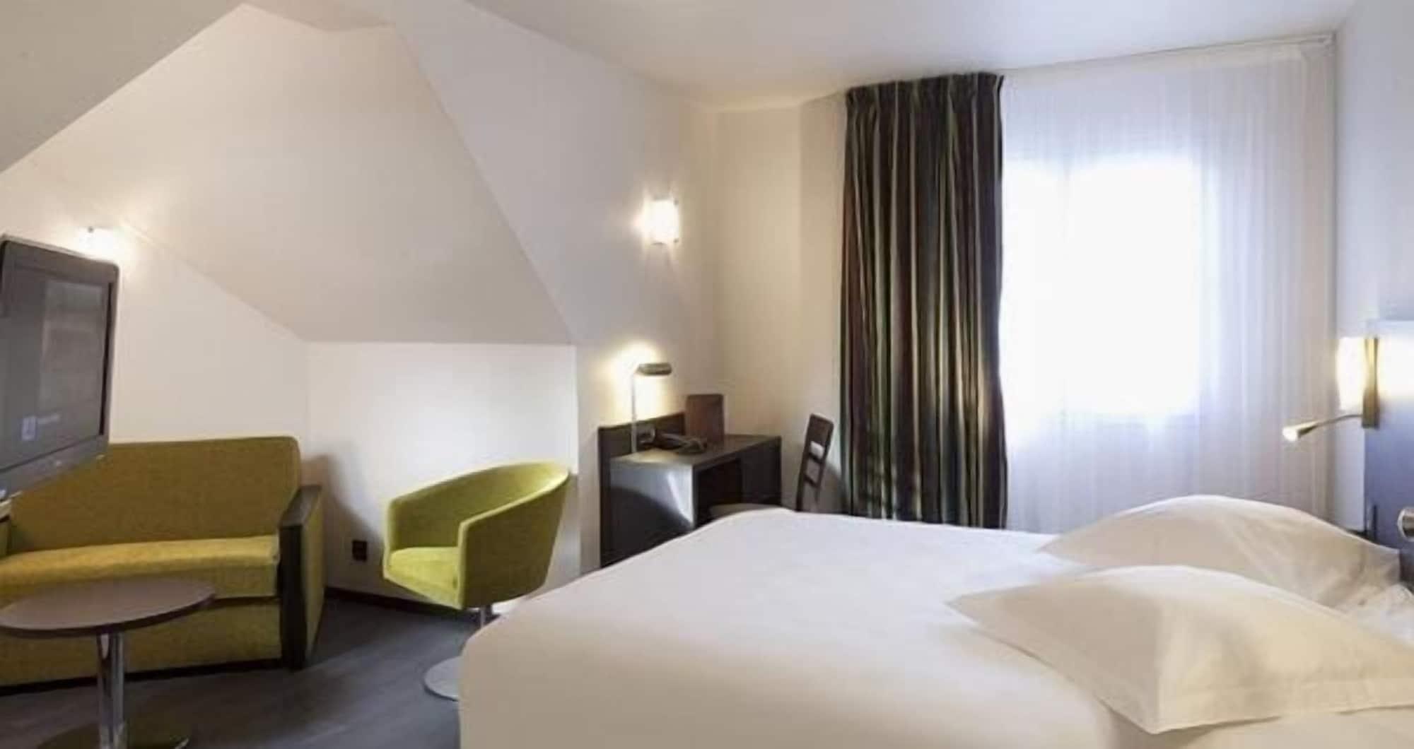 Escale Oceania Vannes Centre Luaran gambar