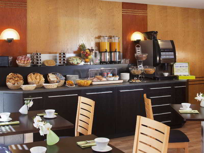 Escale Oceania Vannes Centre Luaran gambar